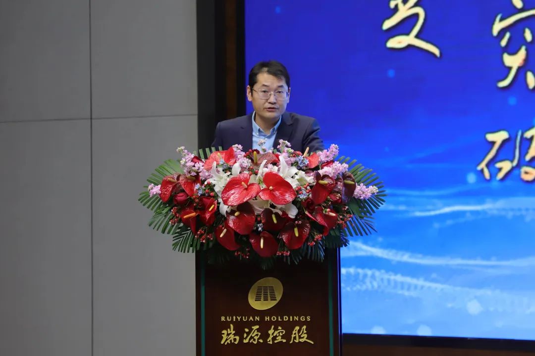 融合聚變，創(chuàng)新突破丨智慧產(chǎn)業(yè)集團(tuán)2022年度總結(jié)暨表彰大會(huì)順利召開(kāi)